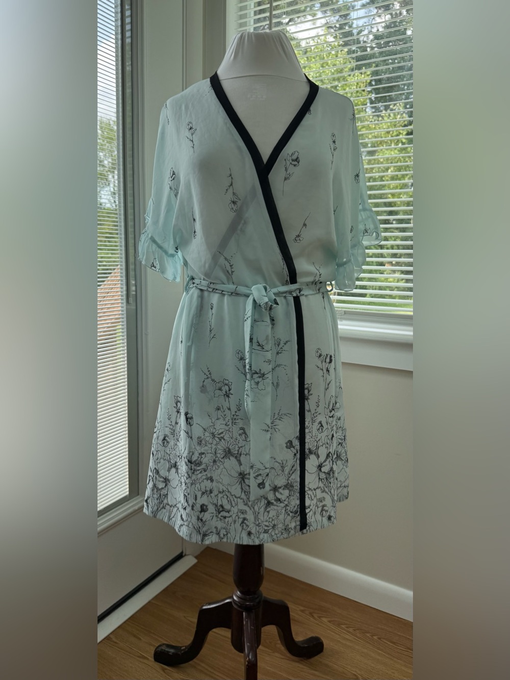 Apt. 9 Sheer Light Blue Floral Robe with Black Trim